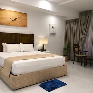 Lavinia Bay Hotel