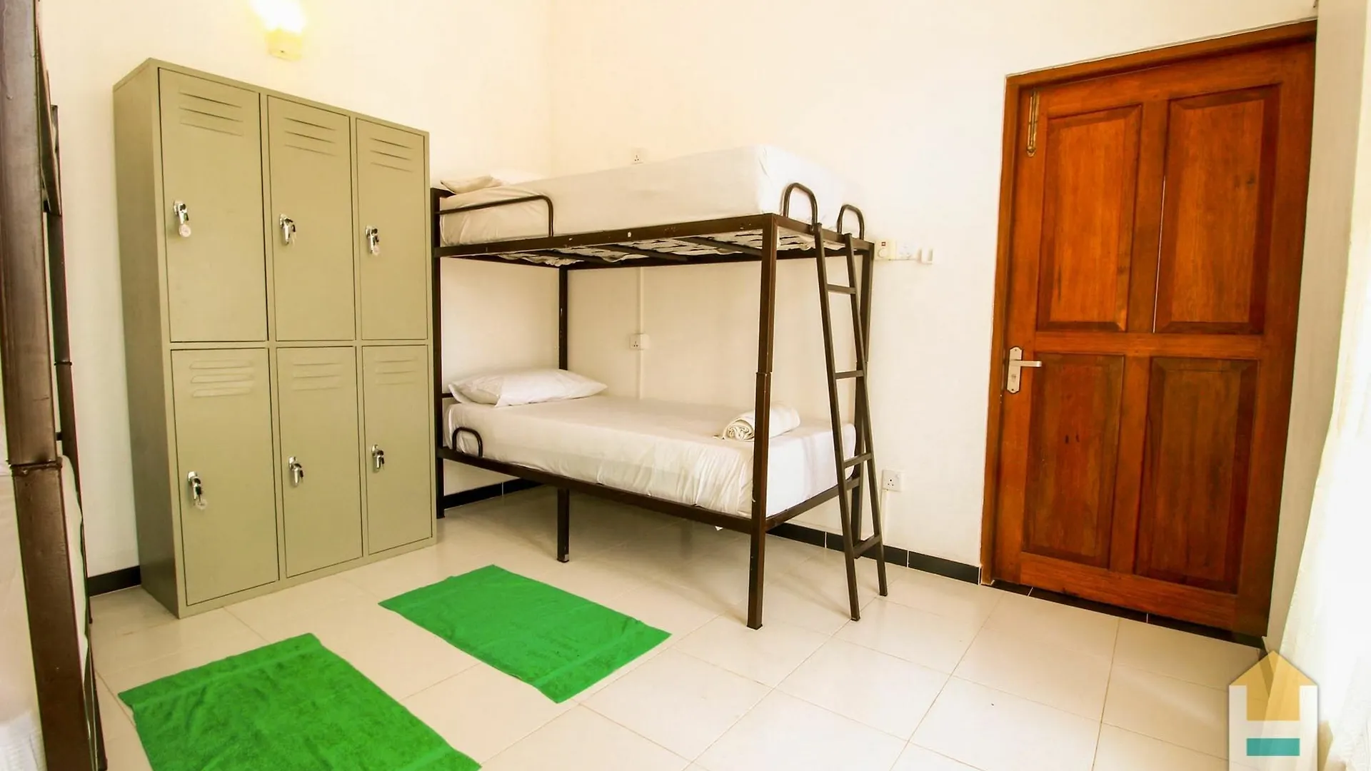 Bed & Bicycle Hostel Dehiwala-Mount Lavinia Sri Lanka